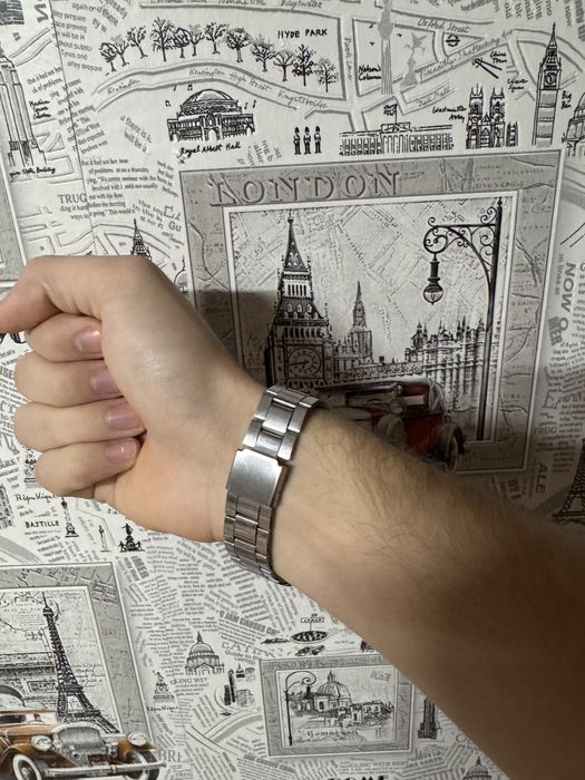 Продам годинники стильні