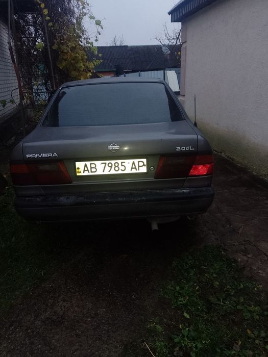 Нісан Примєра  сів поїхав