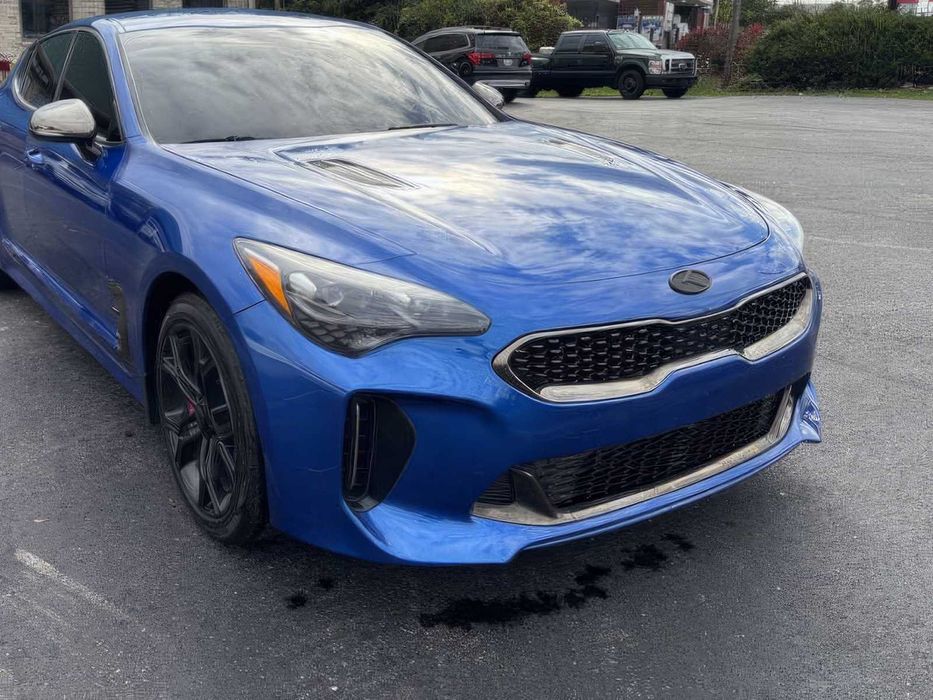 Kia Stinger      2018