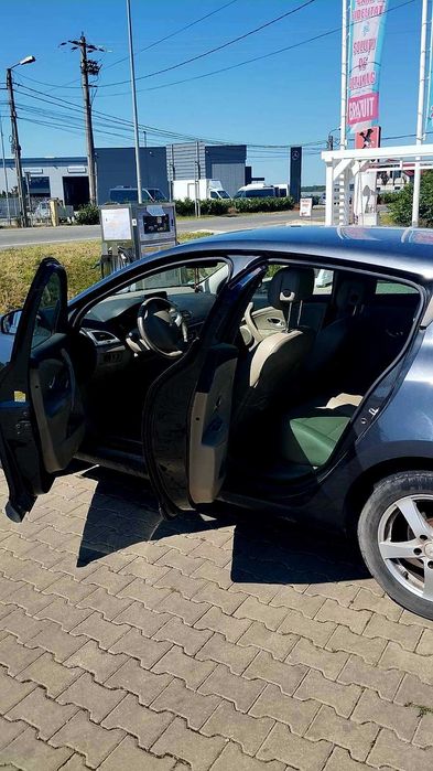 Renautl Megane 1.9 дизель 2011 год.