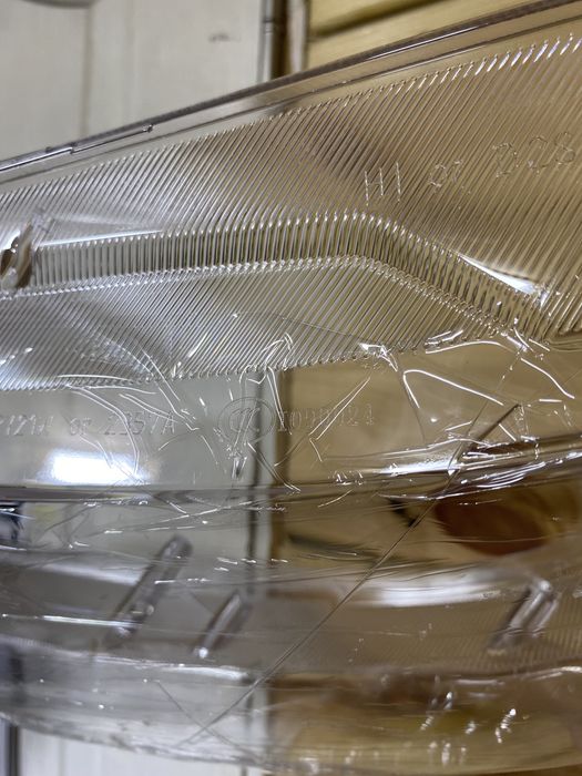 Стекло на фару Mazda 6 GG GG1 (2002-2007), стекла фар Мазда 6, топ!