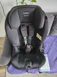 Fotelik samochodowy Axkid Wolmax 9-25kg