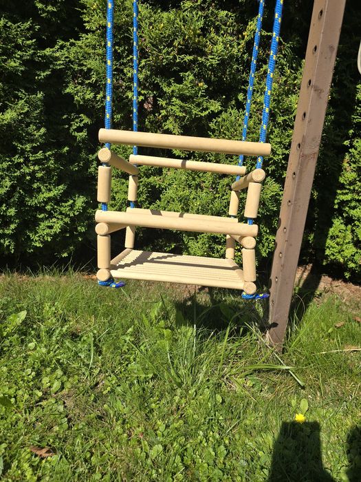 Huśtawka dziecięca drewniana jak nowa