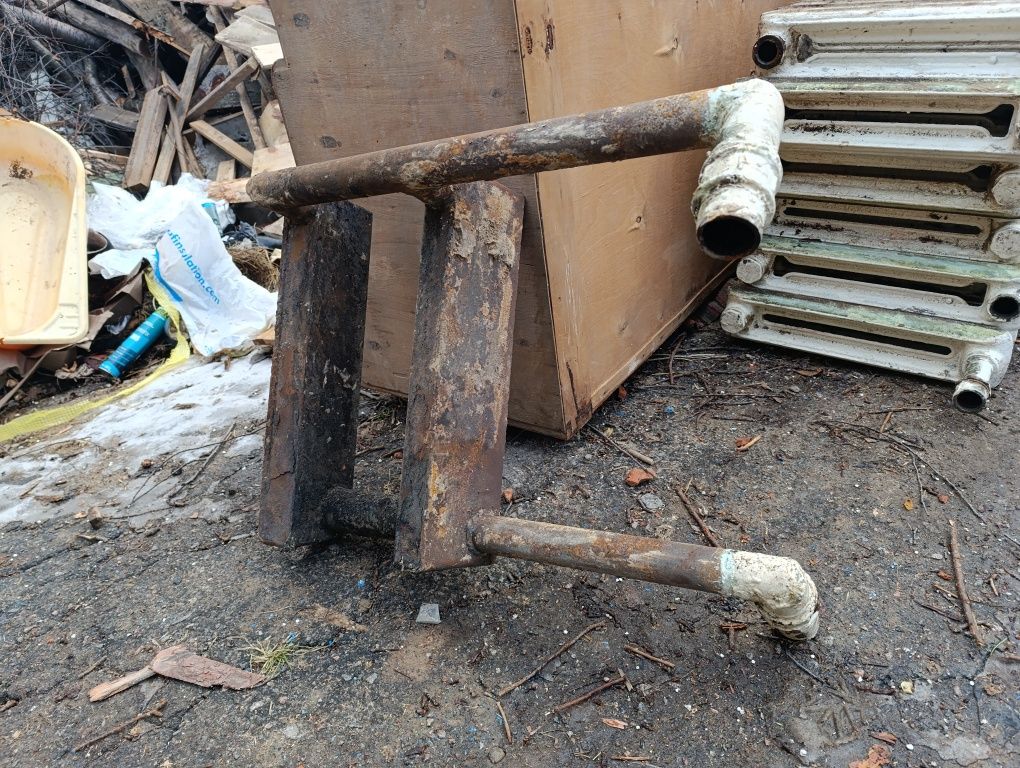 Продам чугунні батареї