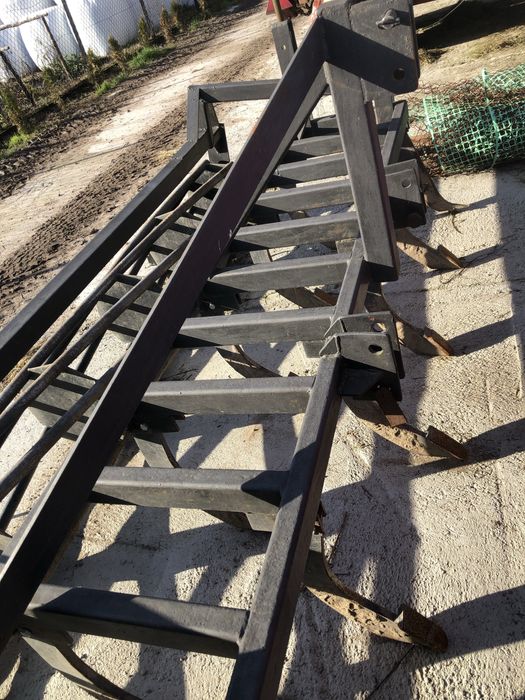 Agregat uprawowy głębosz 3m zębów 11 + wał strunowy solidny sprzęt