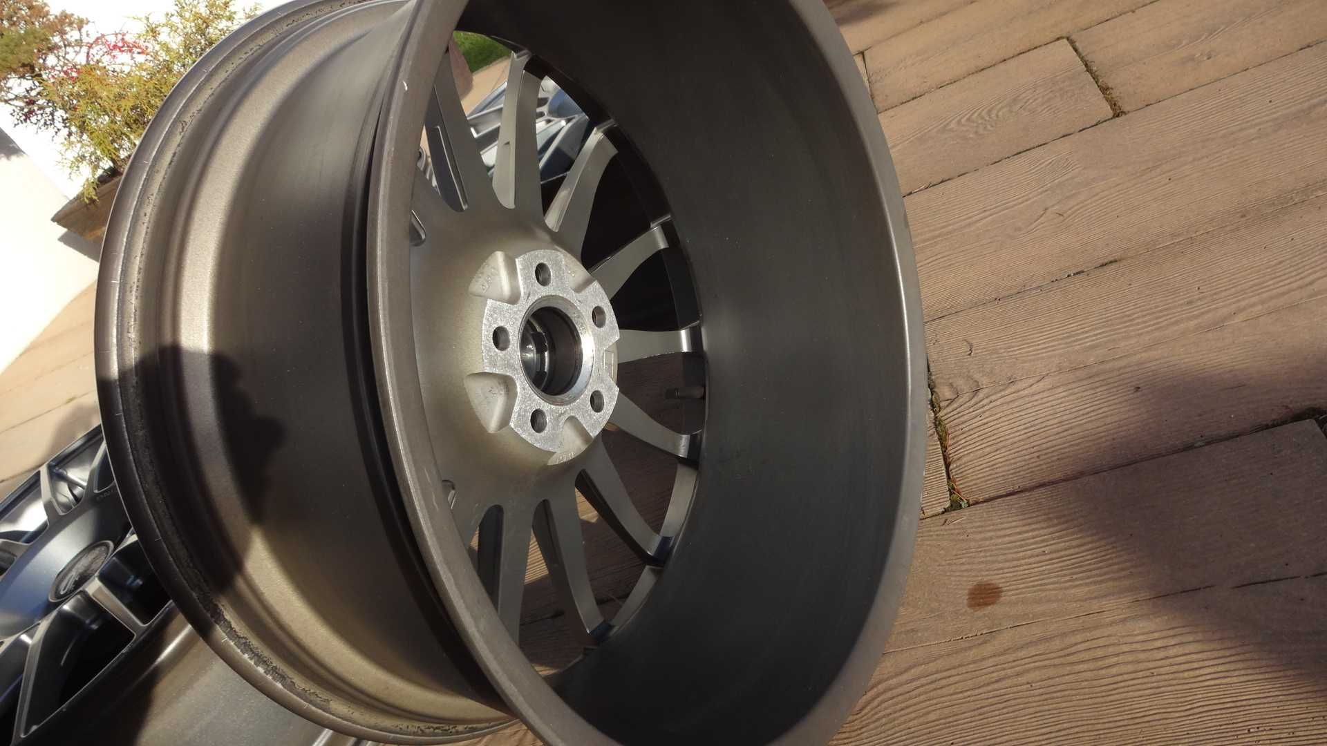 OZ Racing Superturismo 8.5x20 5x108 ford focus rs volvo leggera