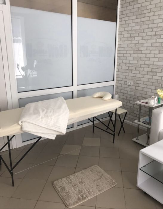 Кушетка з отвором для обличча. 190 дов.75шир. Нові, від виробника