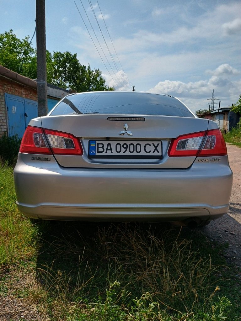 Mitsubishi GALANT 2009