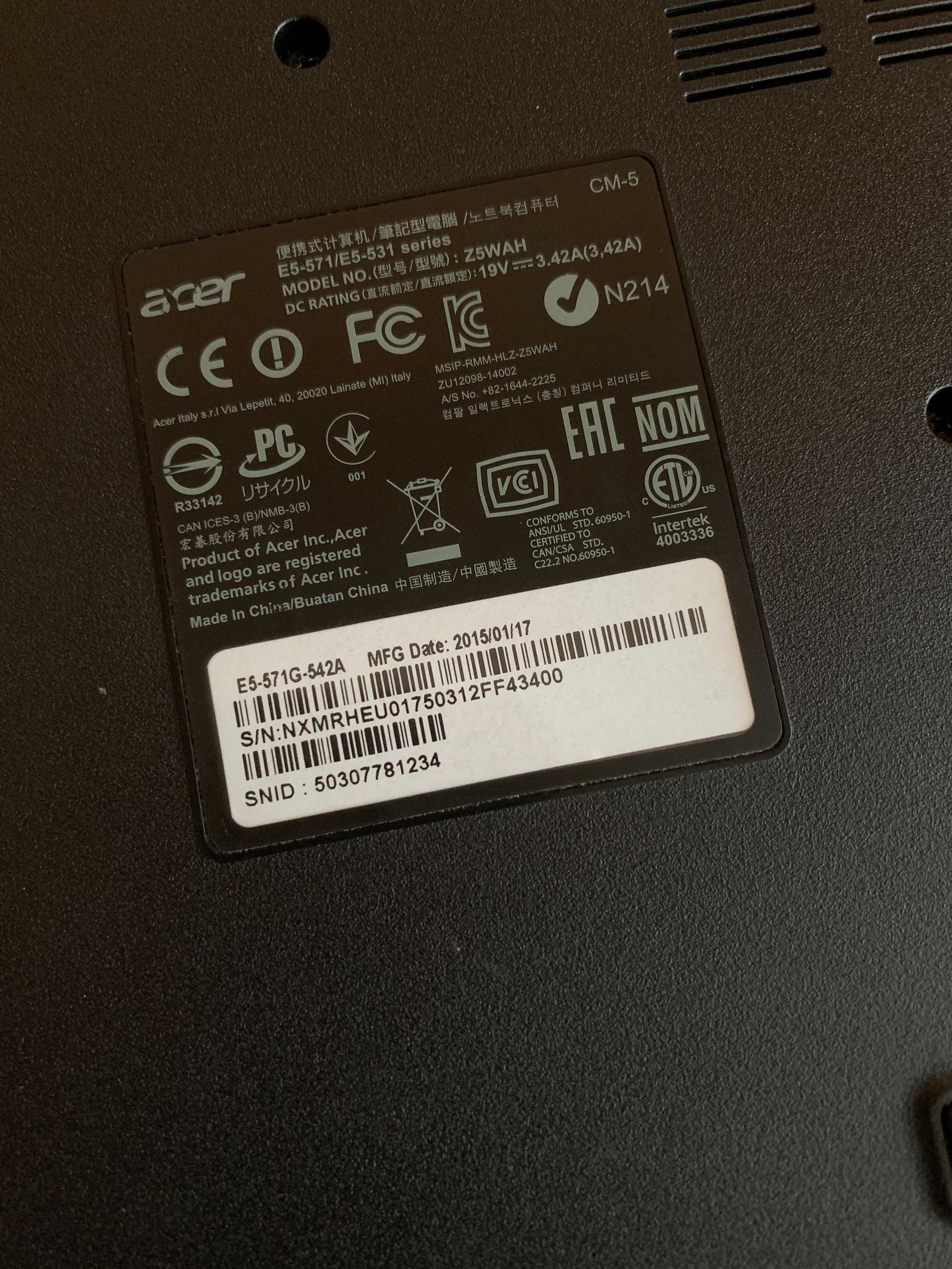 Ноутбук Acer Aspire E5-571G +новий ssd накопичувач samsung(250GB+сумка