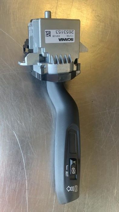 MANETKA PRZEŁĄCZNIK REFLEKTORÓW SYGNAŁÓW SKRĘTU CIĘŻARÓWKI 2653153 SCANIA