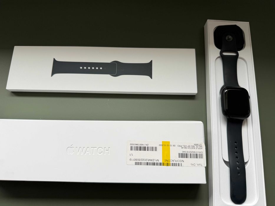 Smartwatch Apple Watch 8 45MM GPS + CELLULAR + OPASKA