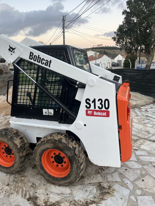 Servico giratoria / bobcat e carrinha basculante