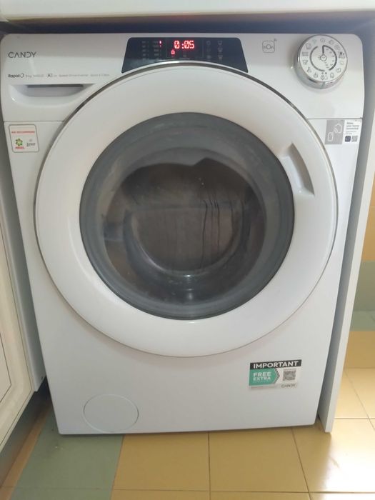 Maquina de Lavar e Centrifugar Candy 08kg