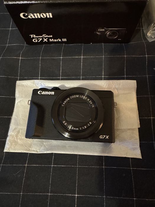 Canon PowerShot G7X Mark III