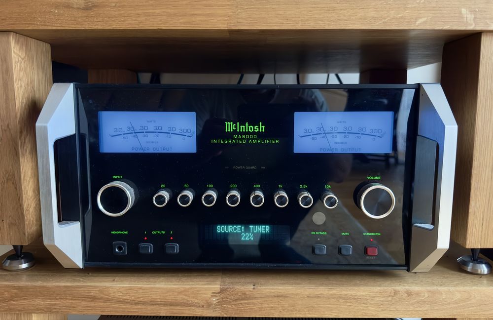 Mcintosh MA 8000
