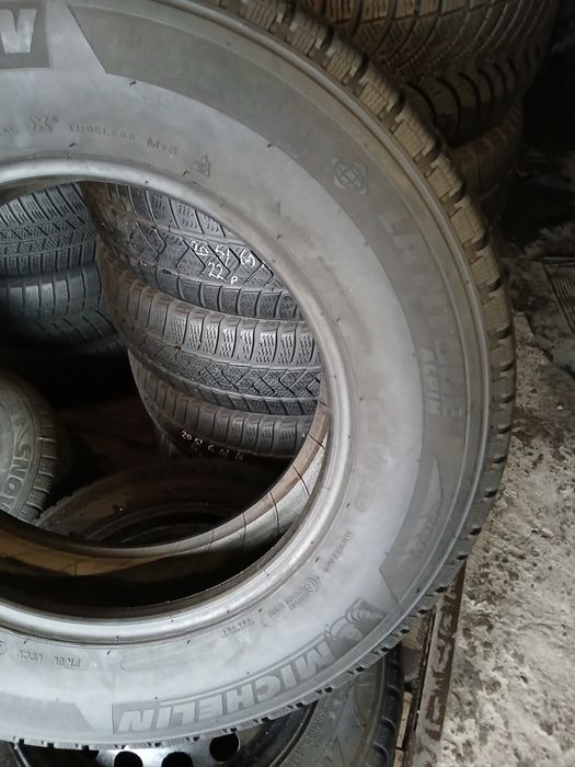 Гума 205/80/16 Мішелін. Привезена зНімеччини. Оригінал випущений у Фра