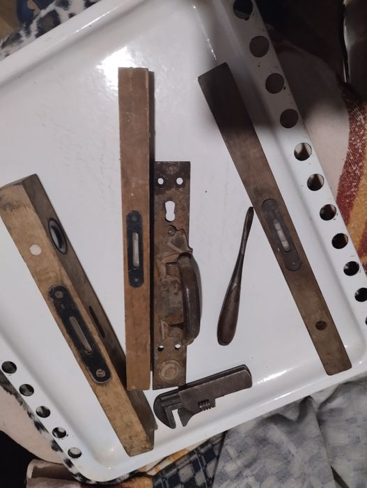 Ручка на двери с уравнем