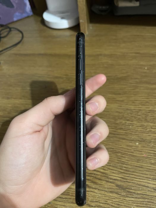 Iphone xr 64 gb в хорошому стані