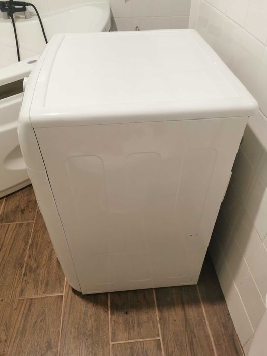 Suszarka kondensacyjna 6 kg WHIRLPOOL AZB 6670