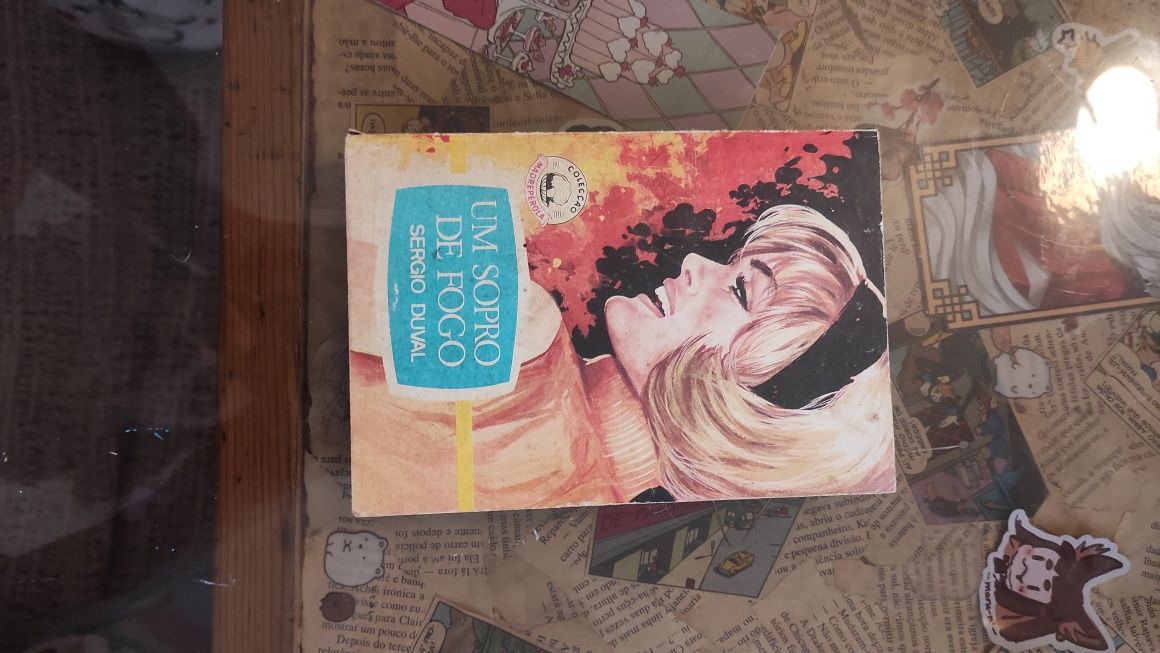 Vários livros, portes incluídos