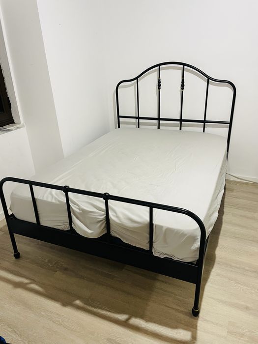 Cama de ferro nova