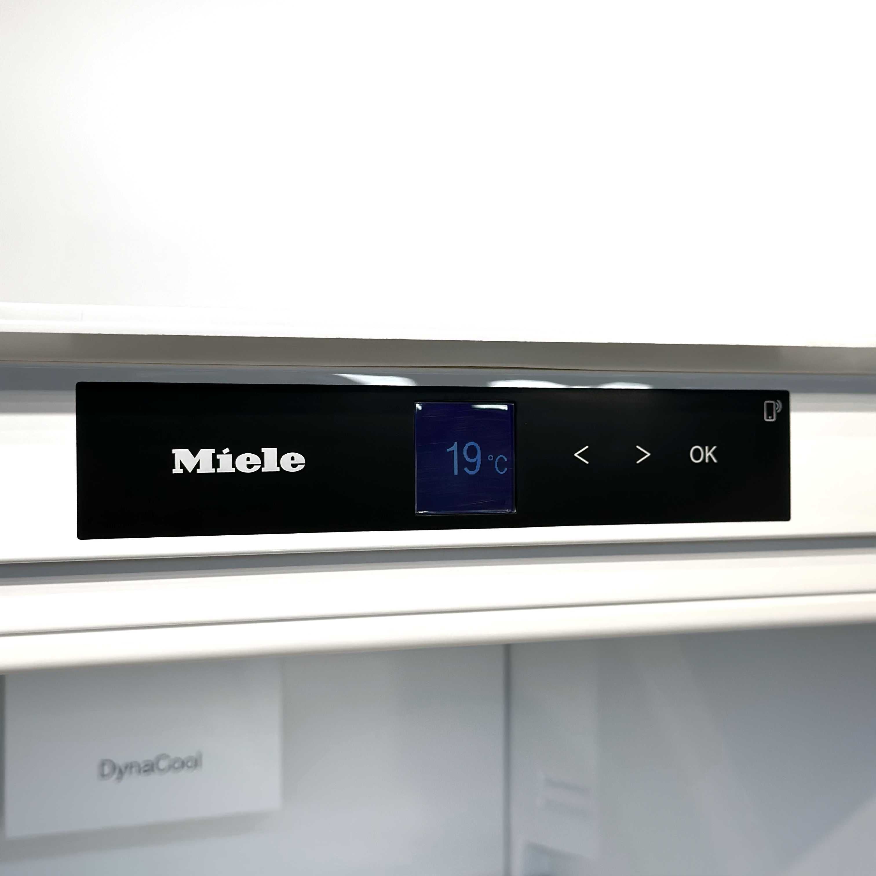 Вбудований холодильник MIele K 7743 E Germany