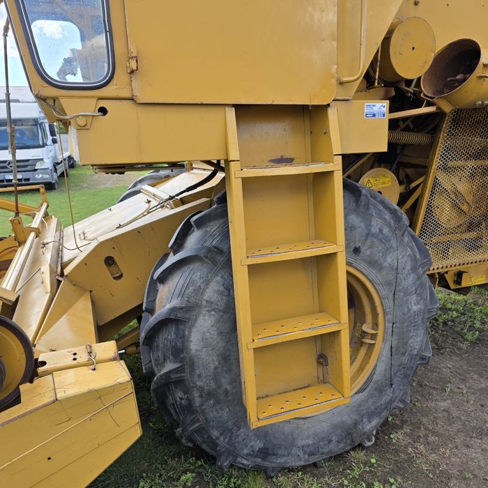 Комбайн зерно збиральний Sampo 600 680 з Фінляндії