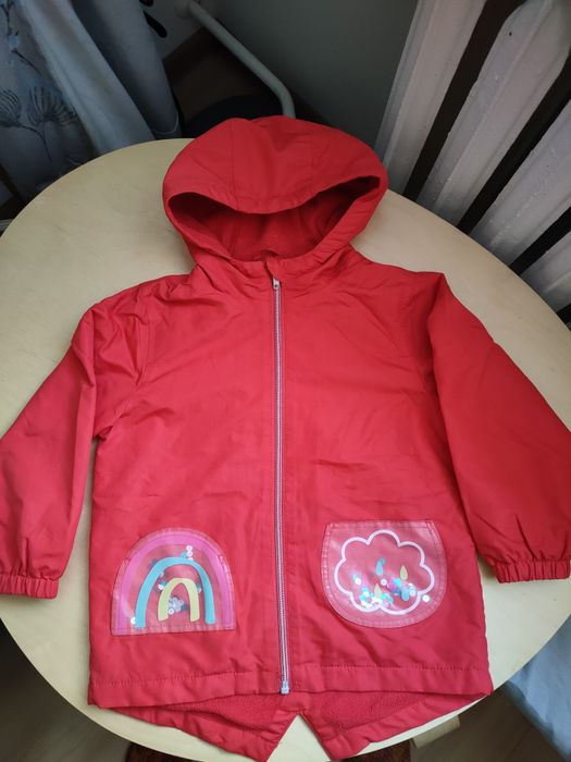 Kurtka na polarze, czerwona z tęcza rozm. 104 Next