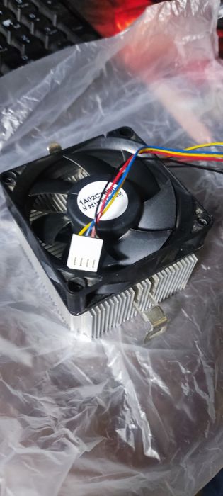 Кулер на процессоре