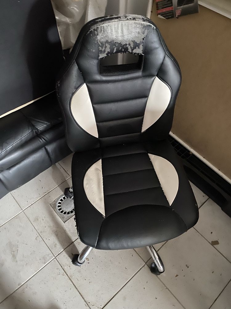 Secretaria e cadeira