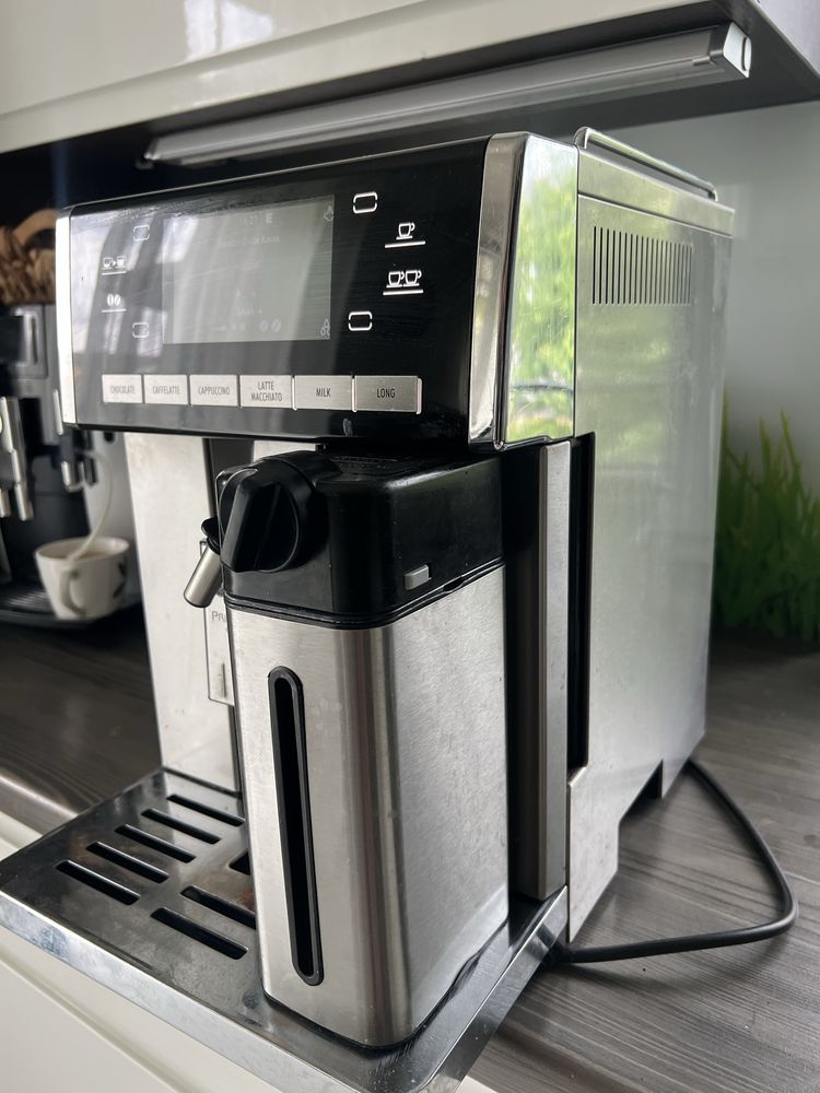 Delonghi primDonna model 6900