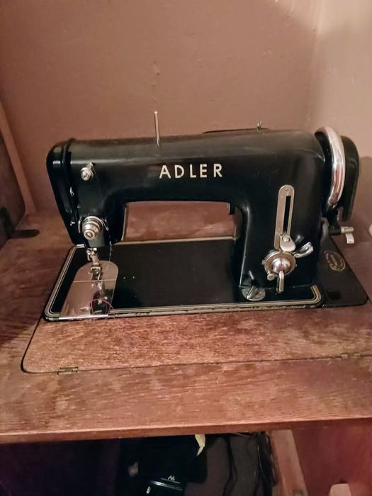Zabytkowa maszyna do szycia