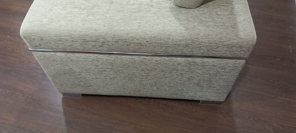 Sofa de 2/3 lugares em muito bom estado