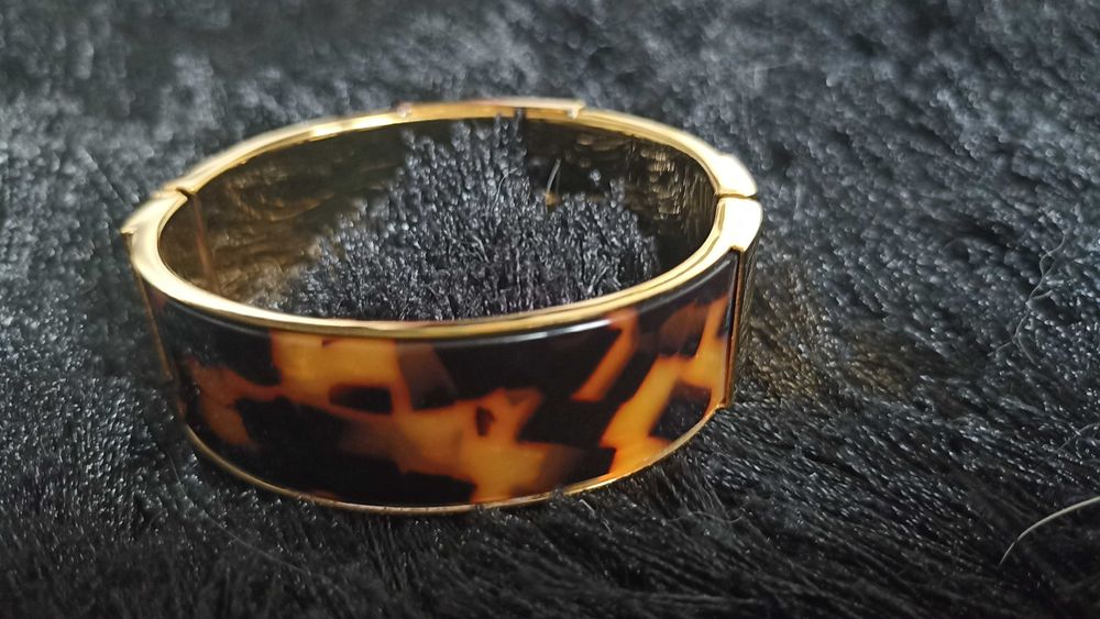 Pulseira rígida Bastta