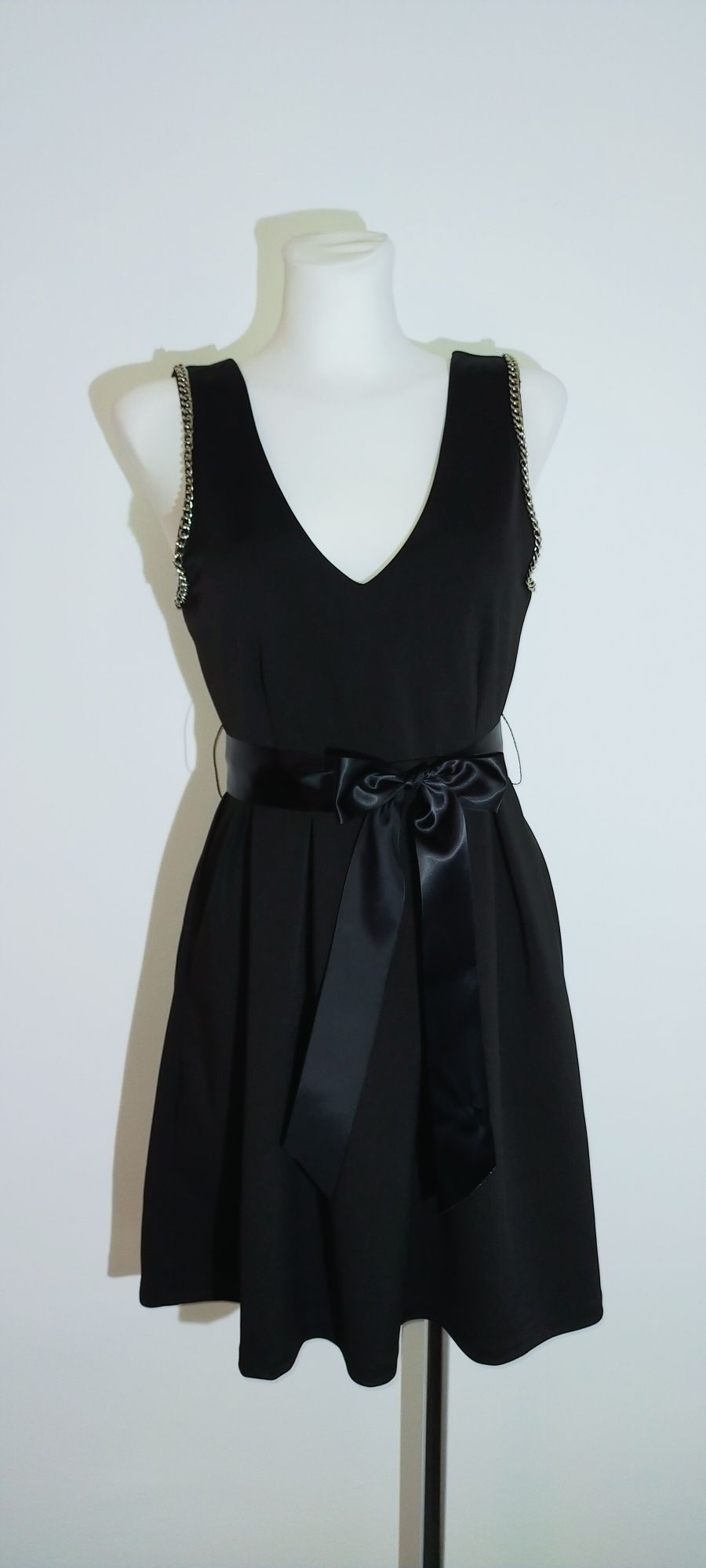 Sukienka czarna rozkloszowana wesele 36 S 38 M