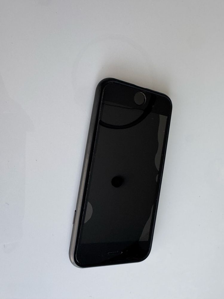 Iphone SE model A2783 64GB