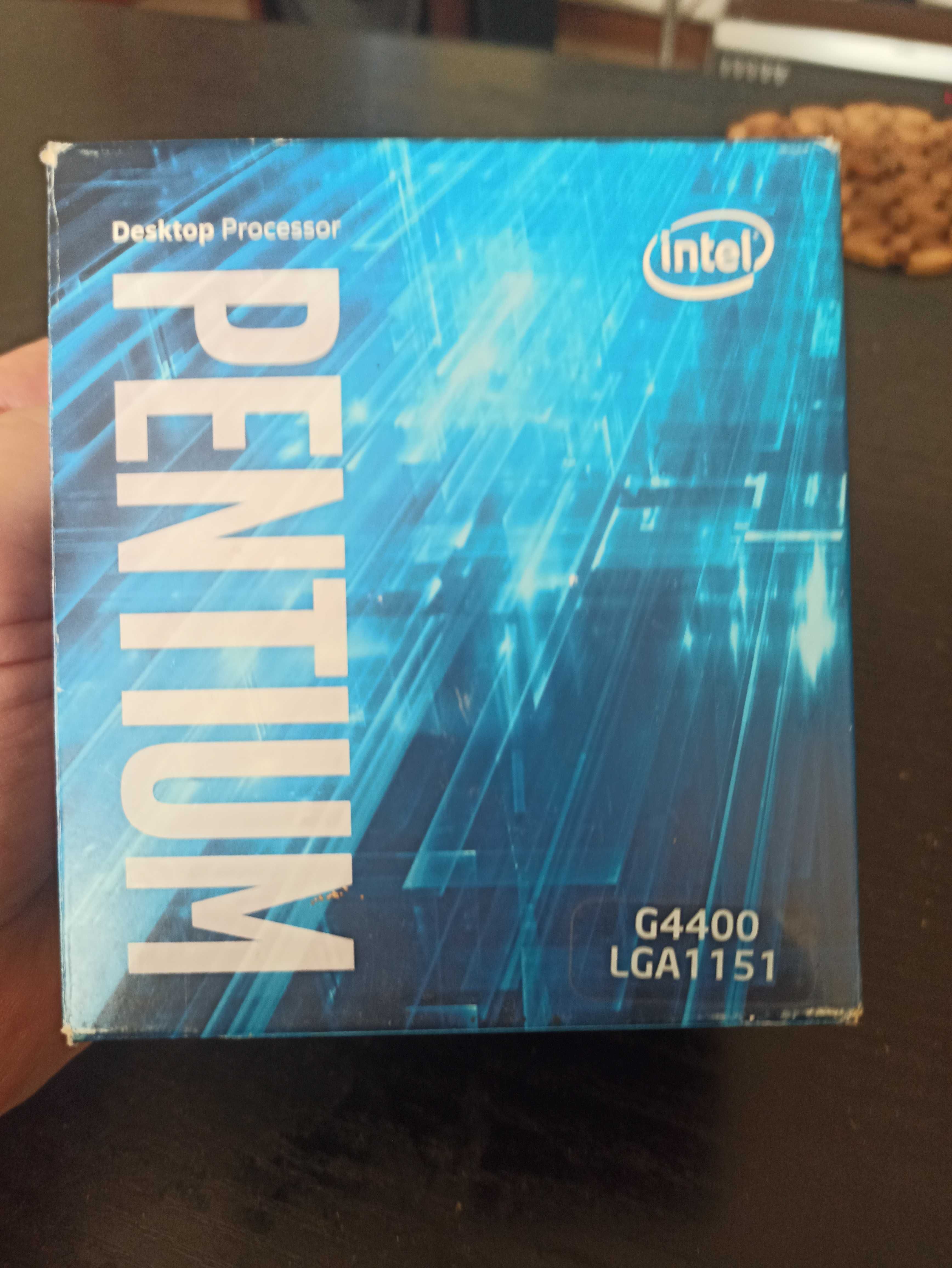 Процессор Intel  Pentium G4400.