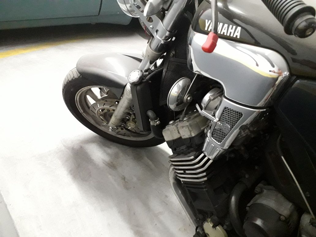 Yamanha FZX750 de 1993