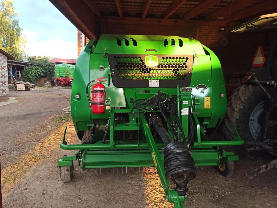 Prasa rolująca John Deere F440m jak nowa ( nie Krone mchale nh Claas )