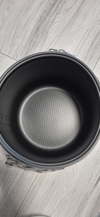 Продам мультиварку, пароварку Redmond