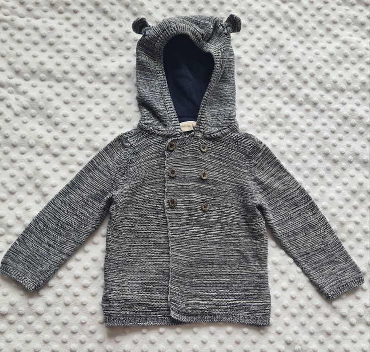 Sweterek z kapturem rozm 74/80 firmy Lupilu