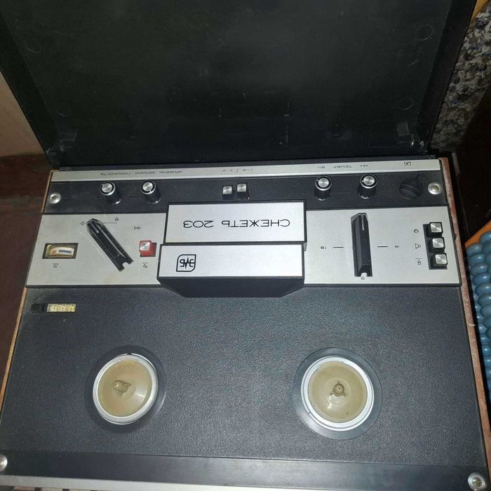 Магнитофон бабинный Grundig  TK-146