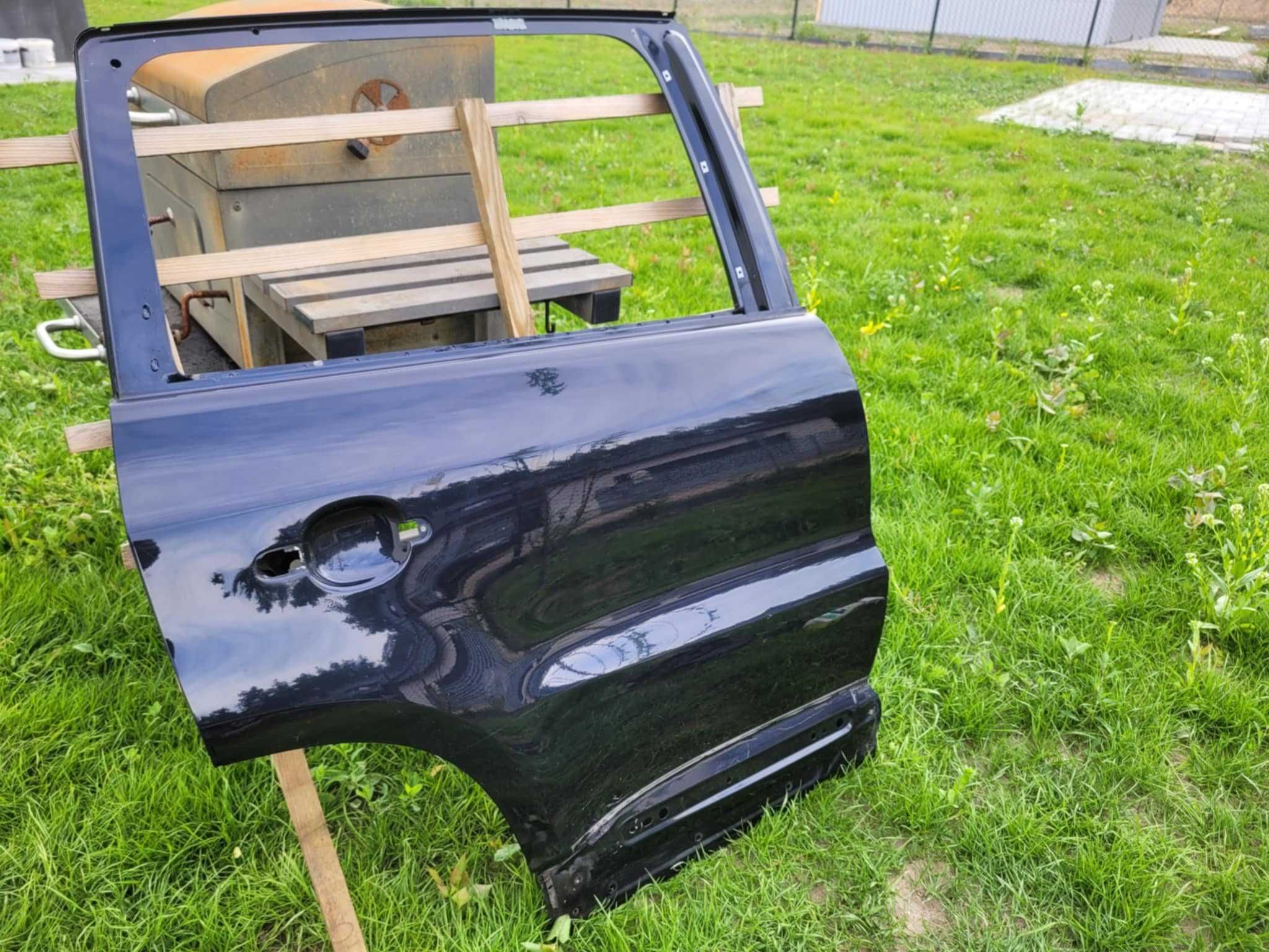 drzwi prawy tył tylne tiguan 08-16 lc9x czarne