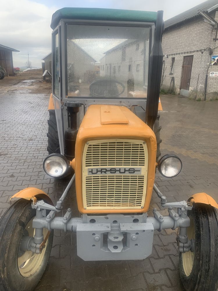 Sprzedam Ursus C 330 stan idealny