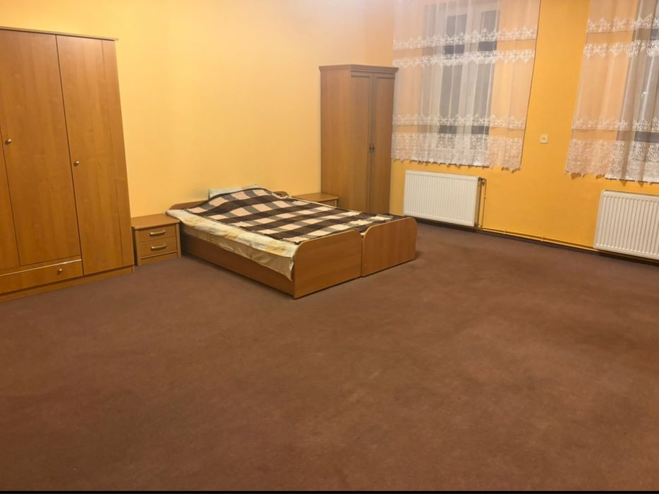 Збається кімната