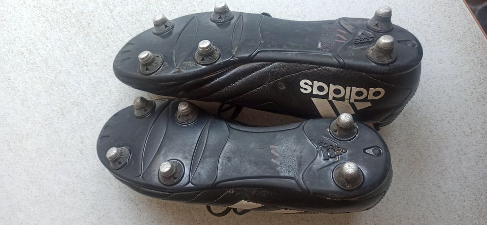Skórzane buty piłkarskie korki Adidas rozmiar 37