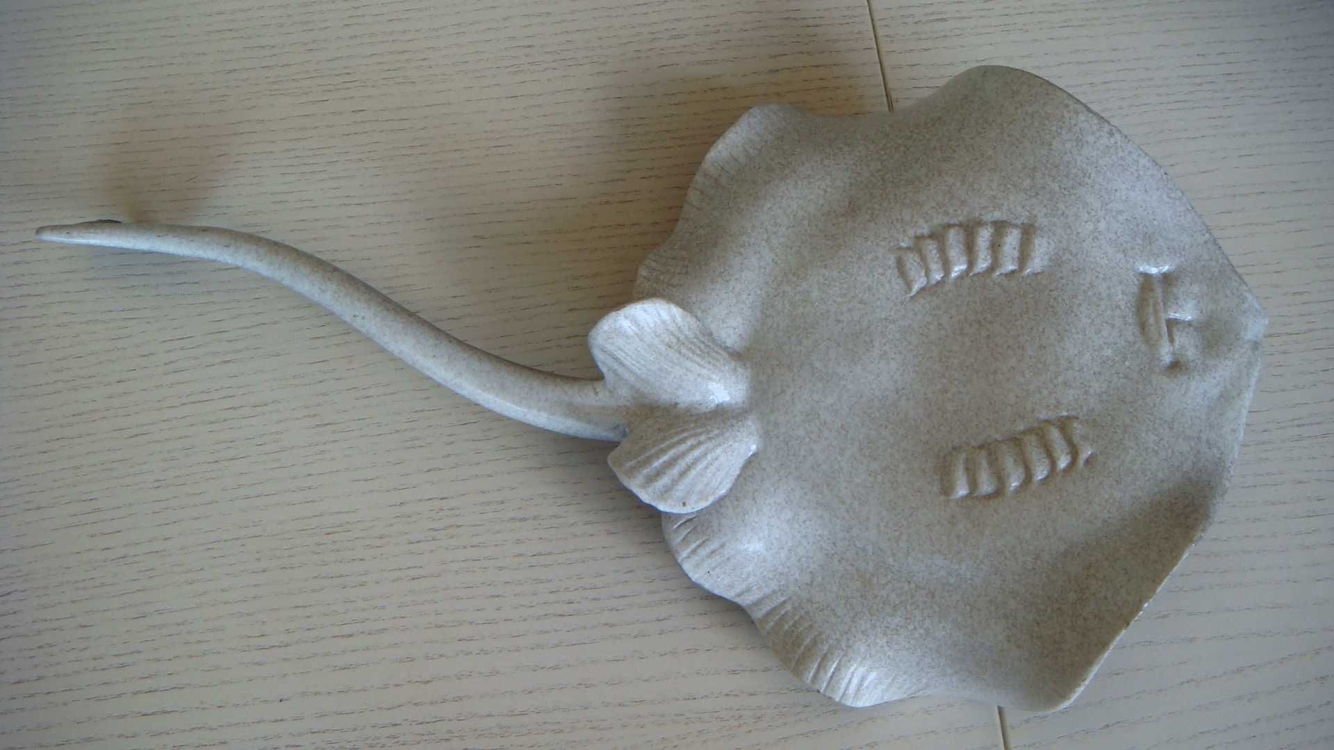 Керамическая фигурка скат, 34 х 18 см