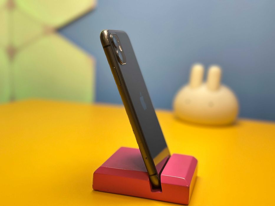 Смартфон Apple iPhone 11 128GB Black (142218) Б/У З ГАРАНТІЄЮ