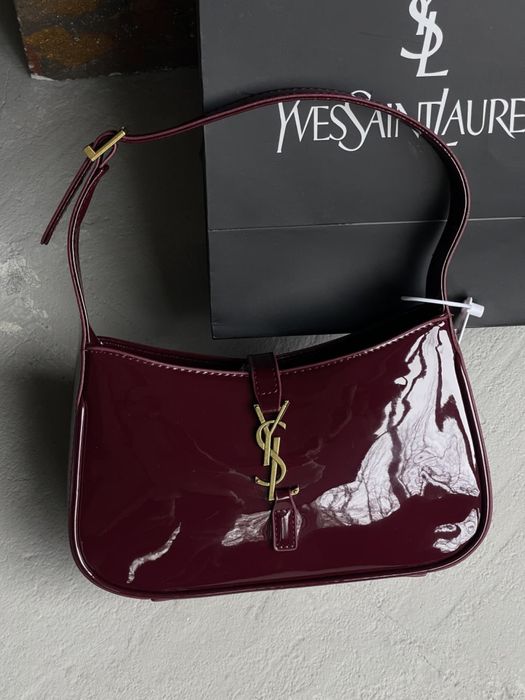 Сумка Yves Saint-Laurent Hobo Le 5 À 7