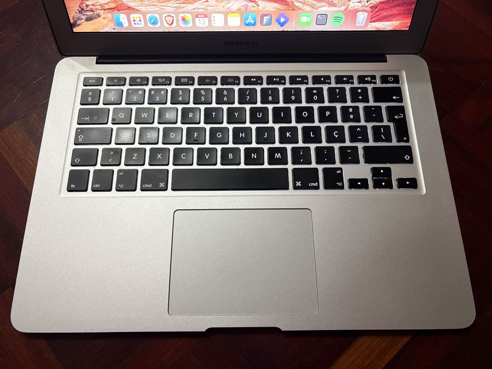 Apple MacBook Air